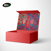 Coffret Cadeau Cosmétique Personnalisé pour les Fêtes avec Laminage Brillant/Mat, Doublure en Éponge, Emballage Recyclable