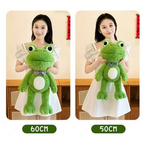 Adorable coussin en peluche grenouille verte personnalisé, jouet en peluche en forme de maison avec rembourrage en coton PP pour soulager le stress, poupées en peluche grenouille pour cadeau - Product Image 5