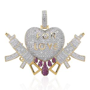 Hiphop Iced Out Double AK47 Heart inciso per collana con ciondolo amore - Product Image 1
