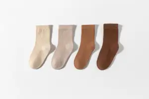 Calzini Unisex con Logo personalizzato all'ingrosso per bambini calze morbide in cotone traspirante a costine per bambini calzini Casual alti per bambini