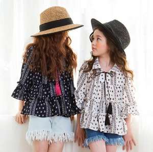 Camiseta al por mayor con nuevo diseño de cuello en V y estampado a máquina - Product Image 1