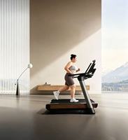 Tapis roulant motorisé M3 MAX avec écran LCD (haute luminosité), fonction de levage, capacité de poids de 130 kg pour utilisation en salle de sport