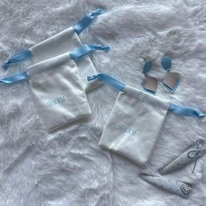 High Quality Customized Velvet Jewelry Bags Recyclable Velvet <b>Drawstring</b> <b>Pouch</b> with Silk Ribbon - Product Image 3