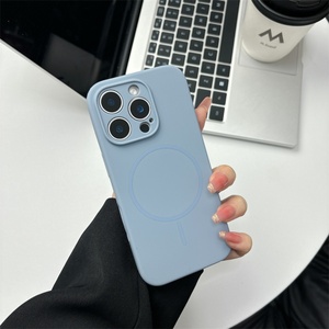 Nueva Funda Magnética de Silicona Líquida para iPhone 16 15 14 13 12 Pro y ProMax - Product Image 2