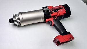 Llave Dinamométrica Digital Industrial Inalámbrica de Alta Precisión CTG30 de 1 Pulgada, 500-3000 Nm, con Pantalla Digital y Función de Exportación de Datos - Product Image 3