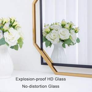 Miroir mural en métal de haute qualité avec design géométrique et finition antique pour style de maison classique disponible en prix de quantité en vrac - Product Image 2