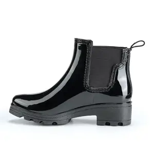 Bottes de pluie courtes pour femmes et chaussures de jardin imperméables bottes de pluie Chelsea noires antidérapantes pour dames avec semelles confortables