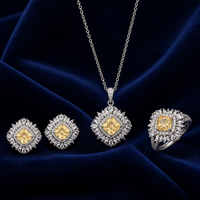 Bride Talk 3A Parure de bijoux pour femme en cuivre avec zircone cubique CZ jaune, motif étoile pavé halo et bande fendue en forme de coussin, comprenant collier, bague et boucles d'oreilles