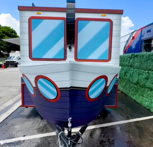 <span class=keywords><strong>Remorque</strong></span> à café mobile en forme <span class=keywords><strong>de</strong></span> <span class=keywords><strong>bateau</strong></span>, double essieu, pour la restauration, kiosque à café pour les cafés en plein air - Product Image 4