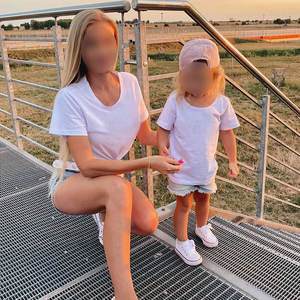 カスタムママとミニティートトップスママと私シャツかわいいママギフトセットTシャツママと娘ギフトTシャツ - Product Image 1