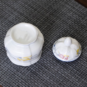 2026 New Arrived Vintage Big British Style Floral Decal Bone China sugar <b>pot</b> - Product Image 3