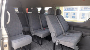 Autobús Toyota Hiace de Lujo en Promoción, Minibús de 13 Plazas con Flexibilidad y Movilidad, Hiace 2018 Usado en Venta - Product Image 5