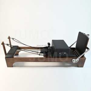 耐用的核桃普拉提重整设备平衡健身健身房和家用木制普拉提重整机 - Product Image 1