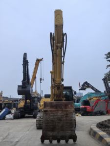 Excavadora sobre orugas Komatsu PC450 usada, de 50 toneladas peso operativo, componente del núcleo del motor Cummins, buenas condiciones - Product Image 5