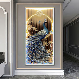 Fabrikpreis 5D Diamant LED-Licht Pfau Kristall-Porzellanmalerei Glasmalerei Pfau-Bilder - Product Image 3