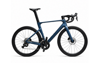 Vélo de route aérodynamique en fibre de carbone 700C, 24 vitesses, frein à disque hydraulique, jeu de roues en carbone de 50 mm, axe traversant, vélo de course pour adultes