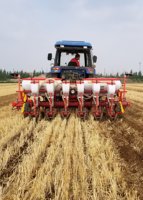 Semoir de Précision Pneumatique à Aspiration d'Air 2-10 Rangs pour Maïs, Machine à Semer Montée sur Tracteur avec Boîte de Vitesses