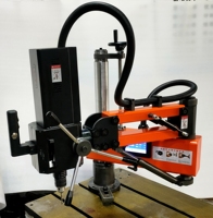 Perceuse et taraudeuse M3-M16 CNC de forage métallique automatique perceuse cnc multiple électrique