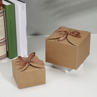 Großhandel einfarbige Bogen Geschenk box mit Band Hochzeits feier begünstigt Schokolade Geschenke Candy Box
