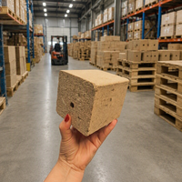 Blocs de pieds de palette industriels en bois compressé avec colle MDI 90x90x100mm pour la production de palettes extérieures
