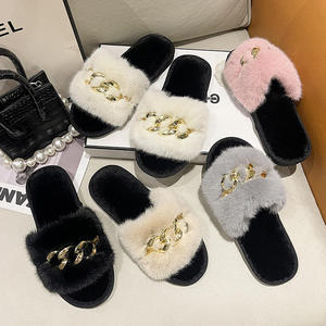 Pantuflas de mujer de piel sintética afelpada con espuma viscoelástica, cómodas sandalias planas de piel sintética de conejo, tipo chanclas de spa, cómodas, de punta abierta, para el hogar - Product Image 1