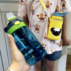Botella de Agua Deportiva para Niños, Linda y Moderna, para Gimnasio, Escuela y Actividades al Aire Libre - Product Image 3