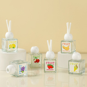 Diffuseur de parfum <span class=keywords><strong>d</strong></span>'ambiance en verre motif raisin mignon, huile parfumée douce, ensemble <span class=keywords><strong>d</strong></span>'aromathérapie pour la <span class=keywords><strong>d</strong></span>écoration intérieure, cadeau OEM - Product Image 3