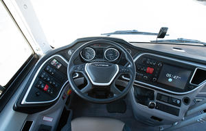 Autobús Usado de Lujo a Buen Precio, 56 y 60 Asientos, Diésel, Volante a la Izquierda, con Baño - Product Image 5