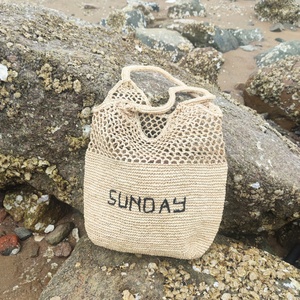 Borsa a Spalla Artigianale in Rafia Lavorata all'Uncinetto con Tracolla Singola, Design Traforato, Ricamo Sunday, Stile Primaverile, Portatile, in Maglia - Product Image 5
