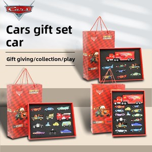 Set de Regalo del 15.º Aniversario de Cars: Lightning <span class=keywords><strong>McQueen</strong></span> y Jackson Storm en Versión Blackout, Escala 1:5 <span class=keywords><strong>para</strong></span> Coleccionistas - Product Image 5