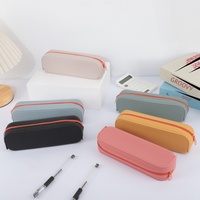 Trousse à crayons rectangulaire en silicone style coréen, organisateur de papeterie souple et coloré avec logo personnalisé