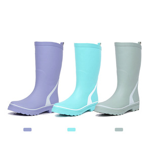 Nouveauté <span class=keywords><strong>Bottes</strong></span> <span class=keywords><strong>de</strong></span> <span class=keywords><strong>pluie</strong></span> Wellington à <span class=keywords><strong>talon</strong></span> <span class=keywords><strong>haut</strong></span> <span class=keywords><strong>de</strong></span> style britannique pour femmes Caoutchouc brillant Mi-mollet Imperméable Été/Hiver Séchage rapide - Product Image 5