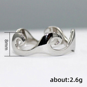 Anello Minimalista a Onda Irregolare Unisex, Design Liscio e Lucido, Gioiello di Moda per Uso Quotidiano - Product Image 4