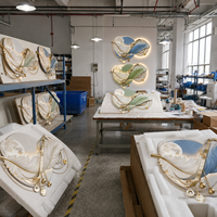 Vente en gros usine : Panneau mural lumineux LED en plumes, style luxe, pour projets professionnels, commande en gros, fournisseur fabricant