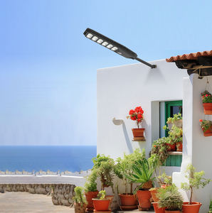 Solarbetriebene Außenbeleuchtung mit Fernbedienung, Mastleuchte 100W 200W 300W 400W 500W 600W Solar-Straßenlaterne - Product Image 6