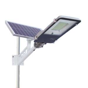 Lampe solaire LED intégrée étanche pour extérieur, avec télécommande intelligente et capteur jour/nuit, pour jardin et aménagement paysager - Product Image 1