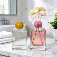 Bouteille diffuseur de parfum en verre transparent avec base épaisse, élégante et carrée, pour la décoration de la maison, disponible en 100ml, 120ml, 180ml, 200ml, 350ml