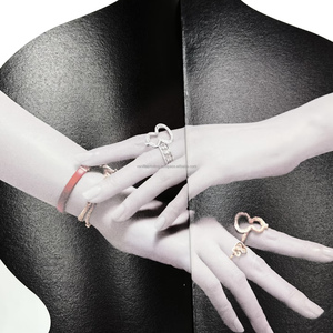 Folletos de catálogos UV personalizados Papel elegante brillante especial con tapa dura Encuadernación Perfecta para negocios Impreso según solicitud - Product Image 5