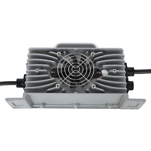 Cargador inteligente personalizado 54,75 V 54,6 V 54V 53,2 V 25A para Módulo de batería de litio 48V 15S <span class=keywords><strong>Pylontech</strong></span> US2000C ESS - Product Image 5
