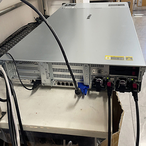 Offre Spéciale Serveur Rack 2U ProLiant DL385 Gen11 AMD EPYC 9654 16 Go DDR5 4800 Mémoire 960 Go SSD SATA 2,5 pouces pour Chargeurs de Travail IA En Stock - Product Image 3