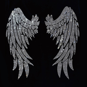 Ali d'Angelo in Cristallo Personalizzate, Motivo Termoadesivo con Strass, Applicazione a Caldo su T-Shirt, Borse, Indumenti e Scarpe - Product Image 1