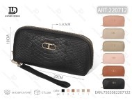 Borsa Clutch in Pelle da Donna con Manico Singolo e Chiusura Magnetica, Modello Tinta Unita, Borsa da Sera - Product Image 1