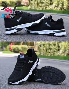 Zapatillas deportivas Yatai para hombre, transpirables, antideslizantes, calzado deportivo para correr. - Product Image 4