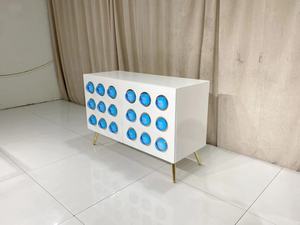 Jonathan Adler GLOBO CABINET <span class=keywords><strong>Bianco</strong></span> <span class=keywords><strong>Laccato</strong></span> Lucido con Sfera Rotonda in Acrilico Blu Base in Metallo Dorato Credenza per <span class=keywords><strong>Soggiorno</strong></span> - Product Image 3