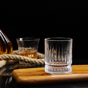 Verres à <span class=keywords><strong>whisky</strong></span> épaissi vintage en vrac, verrerie de bar et de restaurant multifonctionnelle, tasses de spiritueux de vodka créatives. - Product Image 3