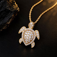 Collier Pendentif Tortue Marine en Laiton Plaqué Or 18K Micro Pavé CZ Iced Out avec Chaîne Corde, Bijoux Hip Hop pour Hommes et Femmes