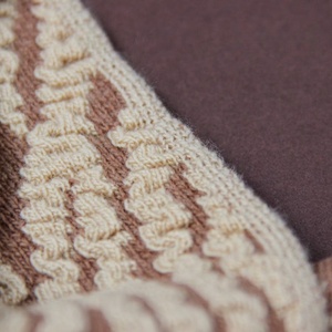 Van Sen Fashion Dyed Anti-Pilling Wool Blended <b>Yarn</b> 2/16Nm 85% RWS Merino Wool 15% Recycled Nylon Brown Hand Knitting <b>Yarn</b> - Product Image 3