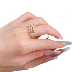 Anillo de piedras preciosas en forma de serpiente clásico de plata S925 con diamante de laboratorio y Perla chapado en oro joyería de moda para mujeres para aniversario - Product Image 5