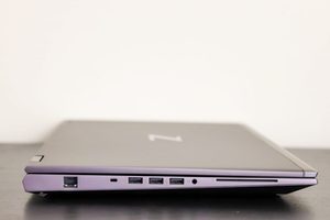 Estación de Trabajo Móvil HPE ZBook Fury 17 G8, I9-11950H, 32GB, A4000-8G, 1TB SSD, 300nit (1920x1080), 17.3 pulgadas - Product Image 5