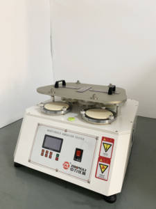 Machine d'essai de résistance à l'abrasion par détermination de Martindale ISO 12947 - Product Image 3